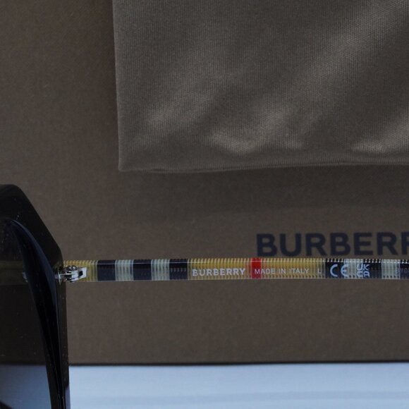 Burberry BE4375F 38538G Geometric Sunglasses - Black / Grey main image 6